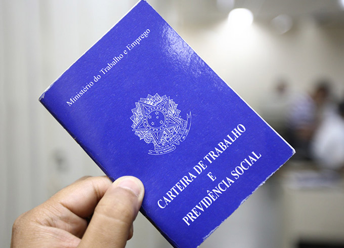 Conselho facilita venda de títulos de bancos privados ao FGTS