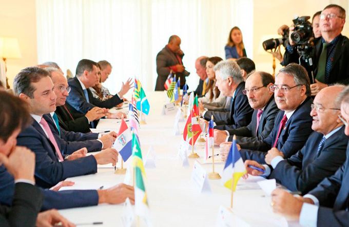 Governadores de 14 estados ameaçam decretar calamidade financeira