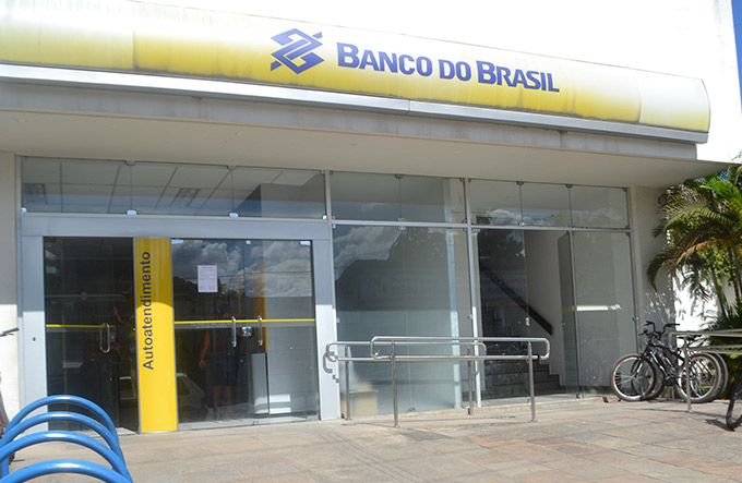Sem nova proposta da Fenaban, bancários decidem manter greve