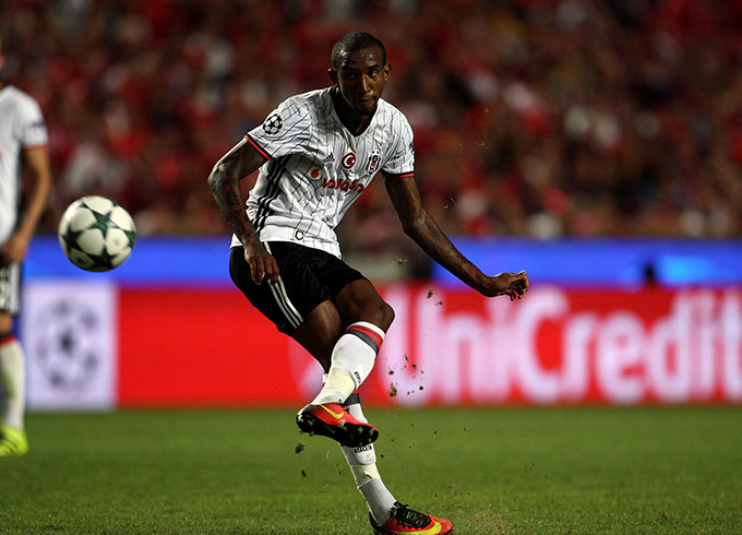 Talisca fala em superação para enfrentar ex-clube