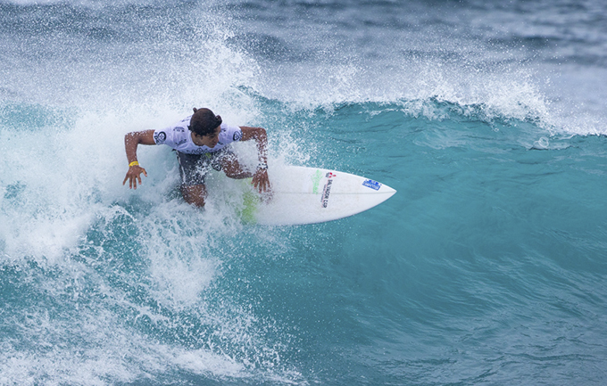 Surfista matense é classificado para próxima etapa de Mundial