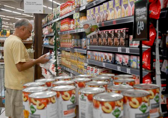 Preços dos alimentos voltam a cair e aliviam a inflação, diz FGV
