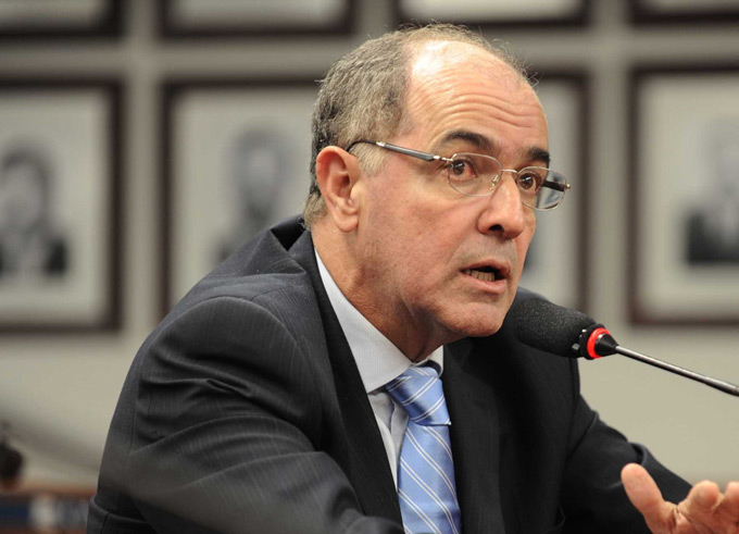 Aleluia culpa Estado por desabamento no Centro de Convenções