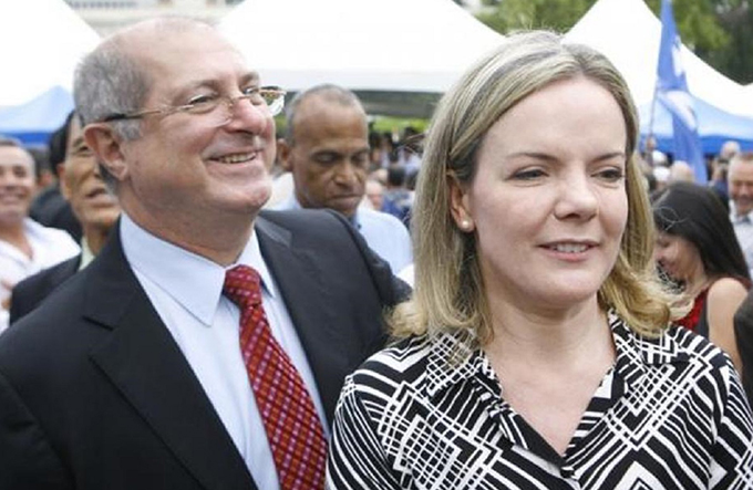 Denúncia contra Gleisi e Paulo Bernardo deve ser julgada hoje