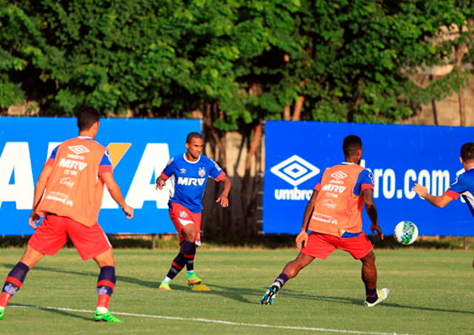 Bahia enfrenta três concorrentes pelo acesso nos próximos quatro jogos