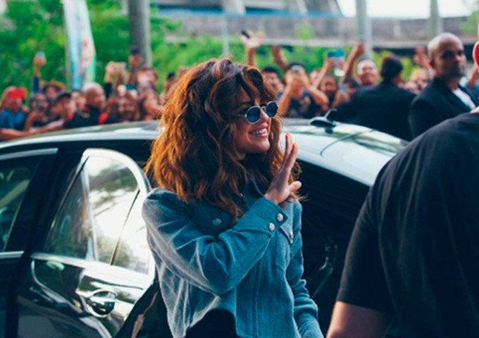 Selana Gomez se interna em clínica de reabilitação