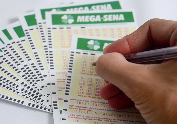 Mega-Sena pode pagar R$ 2,5 milhões nesta quarta