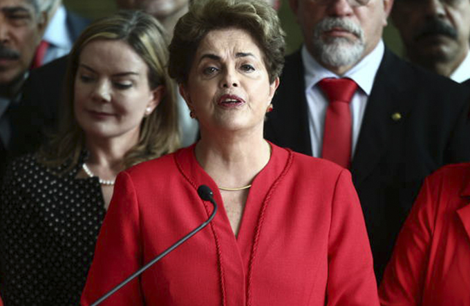 Defesa de Dilma entra com nova ação contra impeachment