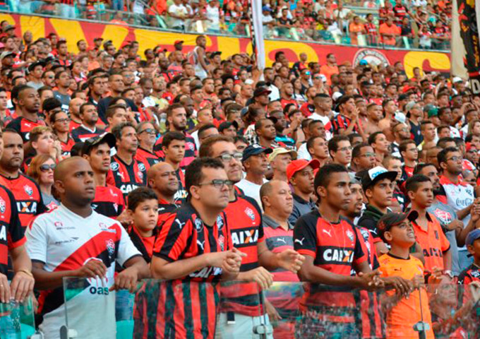 Vitória inicia venda física de ingressos para jogo contra o Grêmio