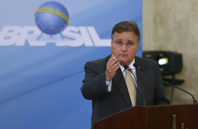 Geddel diz que governo conta com mais de 350 votos para aprovar teto de gastos