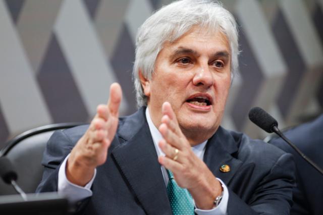 Delcídio confirma pagamento de propina para campanha de Dilma