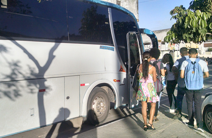 Transporte universitário deve parar por falta de pagamento 