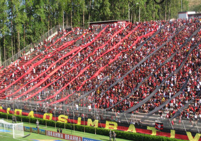 Vitória anuncia promoção de ingressos para jogo contra o Cruzeiro