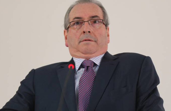 Cunha esperava ser preso e reunia arsenal contra PT e PMDB