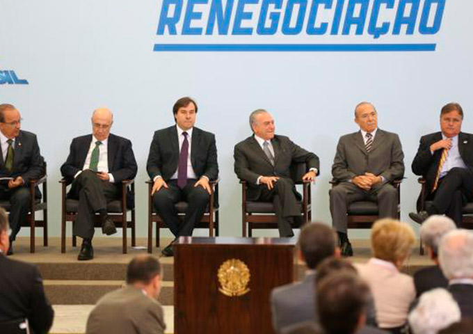 Temer sanciona nova lei do Supersimples e lei do salão parceiro