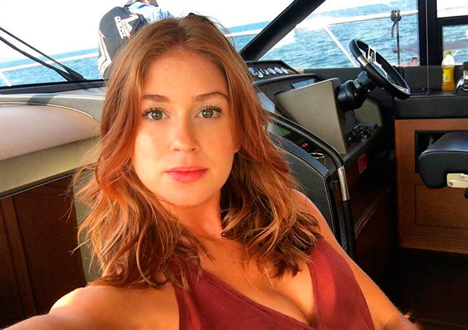 Marina Ruy Barbosa comemora título de mulher mais sexy
