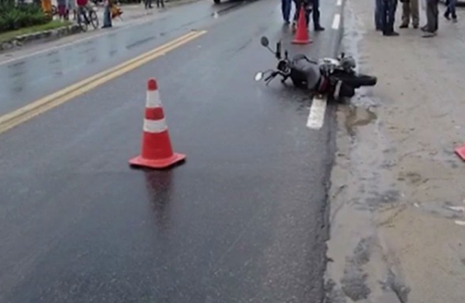 Jovem grávida de 5 meses morre aos 16 anos em acidente de moto 