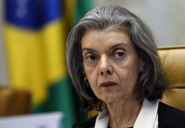 Ministra do STF diz que preso custa mais que um estudante 
