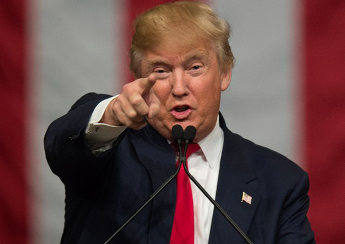 Trump confirma que fará muro na fronteira com México