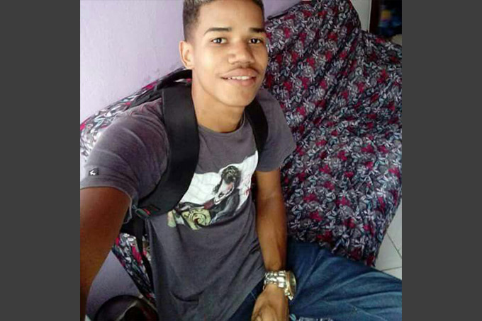 Corpo de jovem é encontrado com tiros na cabeça 