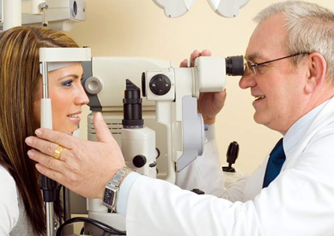 Clínica oferece exame ocular gratuito em Camaçari