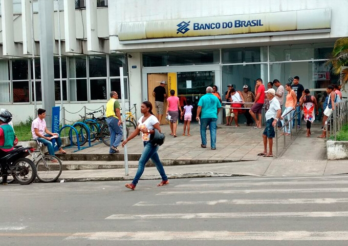 Banco do Brasil anuncia plano de fechar 14% das agências 