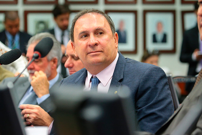 João Gualberto é considerado o melhor deputado da Bahia