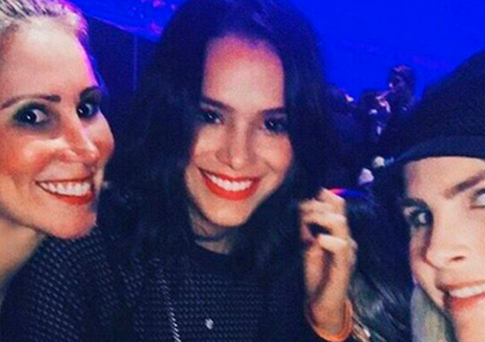 Bruna Marquezine vai ao mesmo show que ex de Neymar