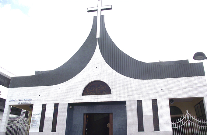 Bispo celebra missa pelas vítimas do incêndio
