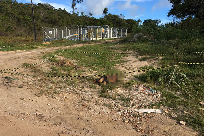 Corpo é encontrado carbonizado e amarrado próximo a BA-093