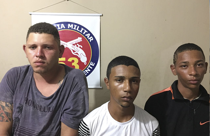 Trio é preso acusado de tráfico de drogas no litoral de Mata