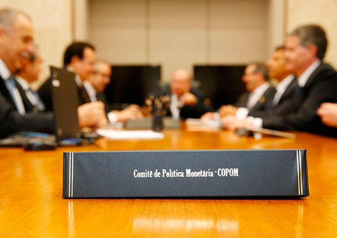 Copom inicia hoje reunião para definir taxa básica de juros
