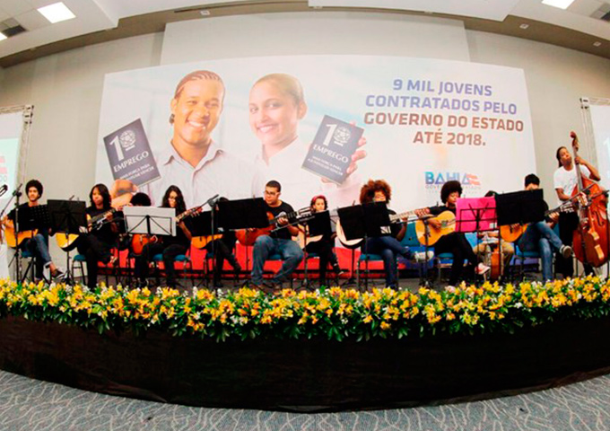 Estudantes receberão até R$ 600 mensais por distância da instituição 