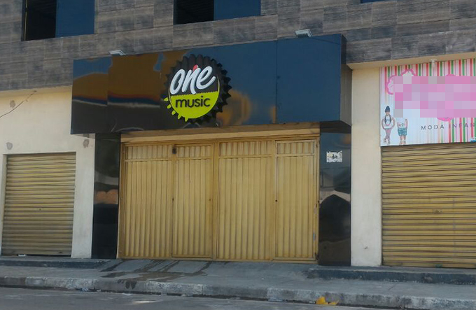 Irmãos são baleados por segurança na saída de casa de shows