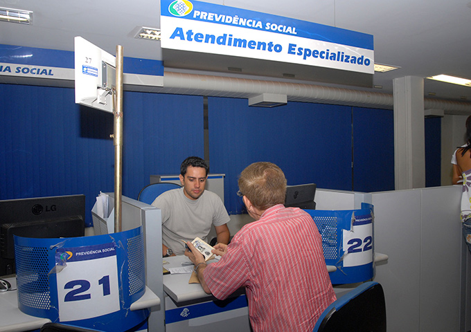 Trabalhador terá de contribuir por 49 anos para receber aposentadoria 
