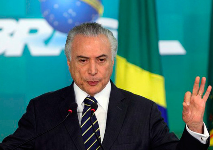 Temer nomeia seis novos vice-presidentes da Caixa e exonera dois