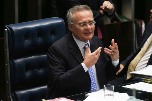 Após comandar sessão, Renan diz que decisão do STF é para ser cumprida