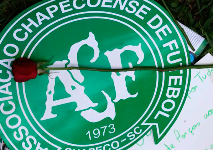 Escudo da Chapecoense ganha duas novas estrelas