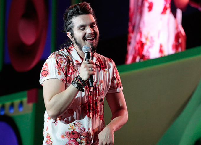 Luan Santana deixa fãs apaixonados no Festival de Verão