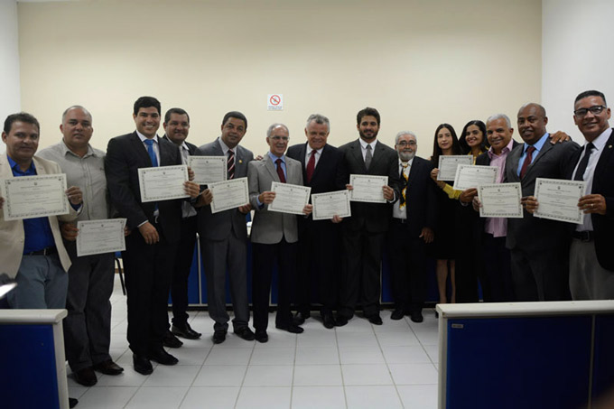 Em Mata, prefeito, vice e vereadores são diplomados