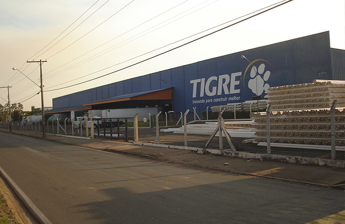 Tigre assina acordo para reduzir impactos das demissões