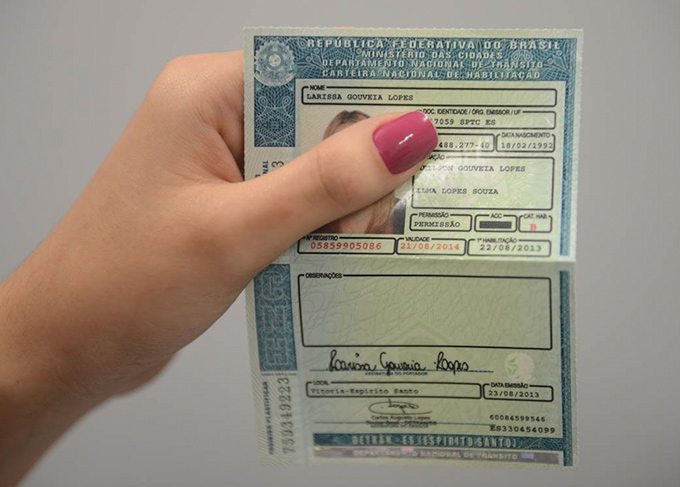 Carteira Nacional de Habilitação muda visual a partir de janeiro