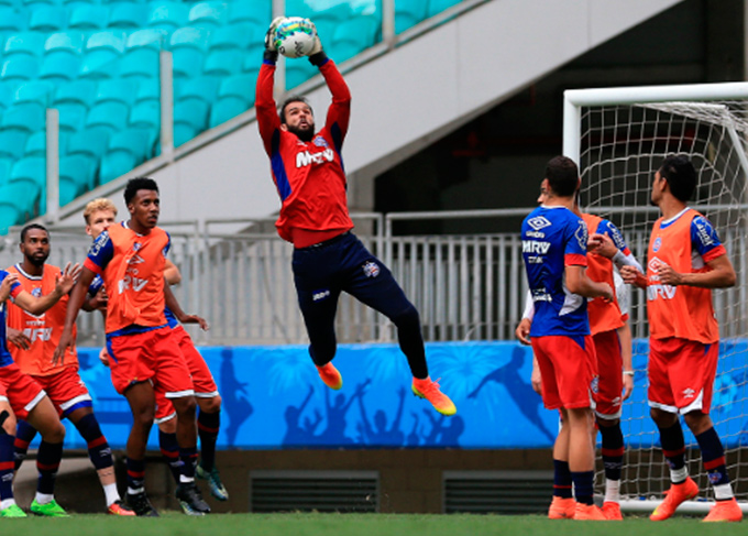 Situação de Muriel é complicada e Bahia segue sem definir camisa 1