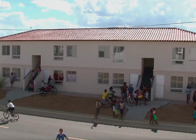 Famílias não contempladas invadem residencial do MCMV