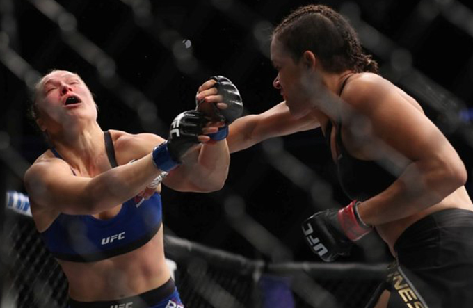 Amanda Nunes atropela Ronda e mantém cinturão
