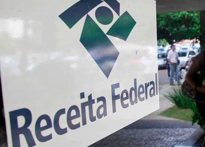 Entram em vigor novas regras da Receita Federal 