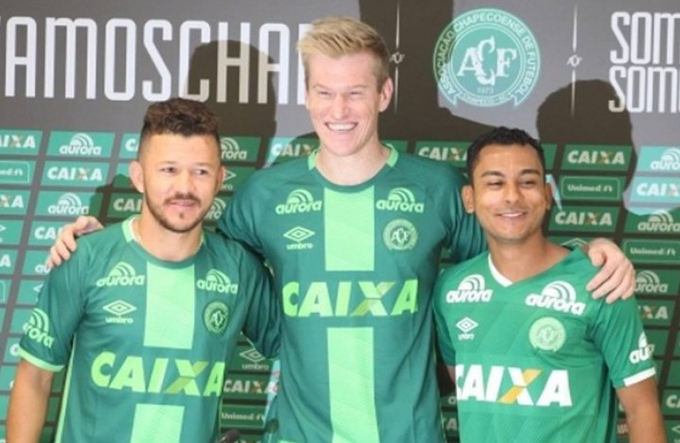 Chapecoense apresenta três reforços para temporada