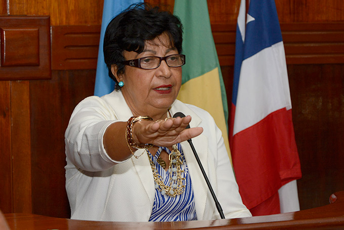 Ivone Mucugê é empossada vereadora em Dias d'Ávila