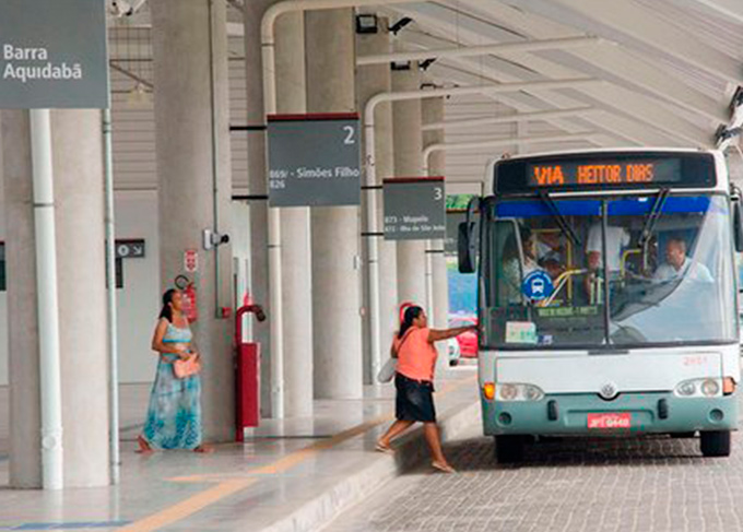 Mudanças em linhas desagradam usuários de ônibus 