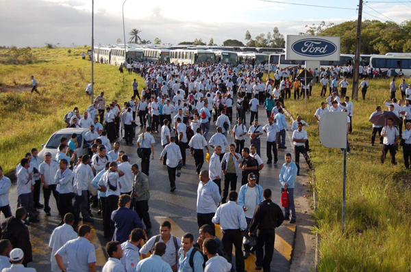 Ford começa a incorporar mais 1.500 funcionários 